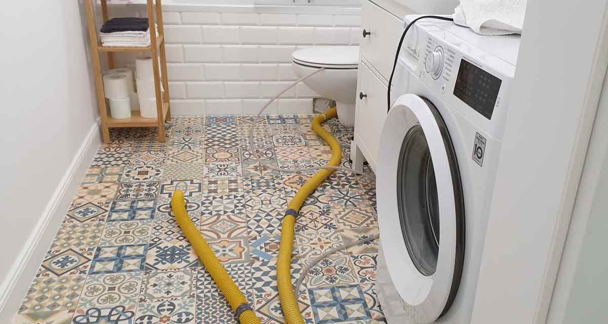 Pierwsze kroki po zalaniu mieszkania